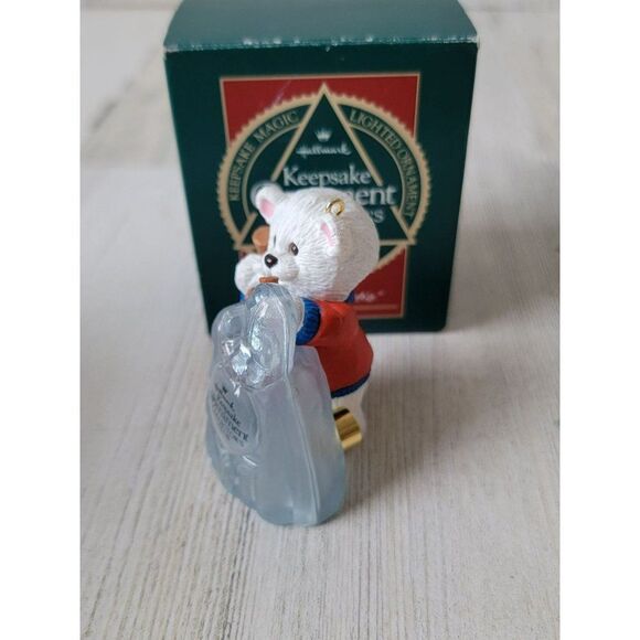 Hallmark Beary artistic 1991 ornament Xmas Decor polar bear - Picture 2 of 6